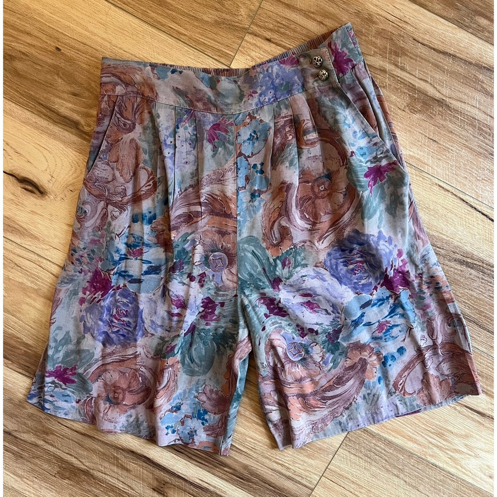 VTG SM Floral Rayon Shorts High Waist Pleated Colorful Artsy Indie Hipster Scene